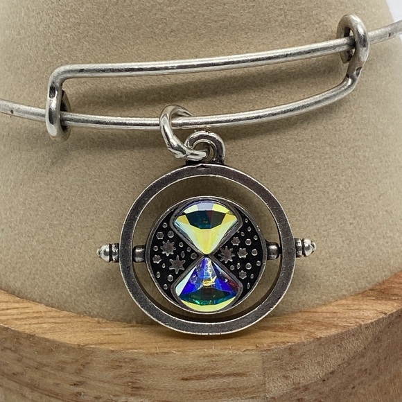 Alex and Ani HARRY POTTER™ Time
Turner Spinner Charm/Like New - Picture 2 of 4